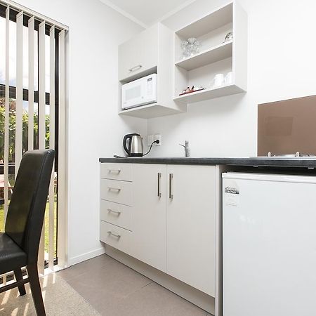 Parkview Motor Inn Pukekohe Екстер'єр фото