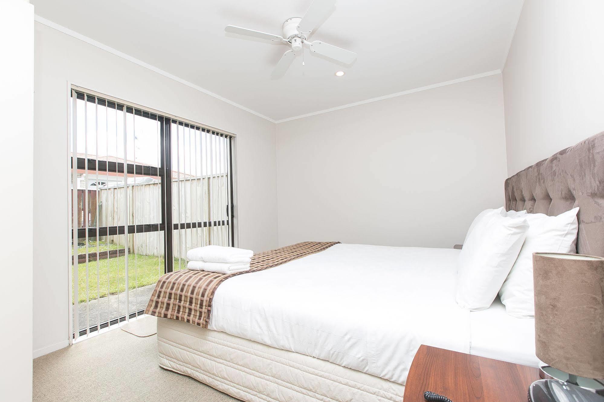 Parkview Motor Inn Pukekohe Екстер'єр фото