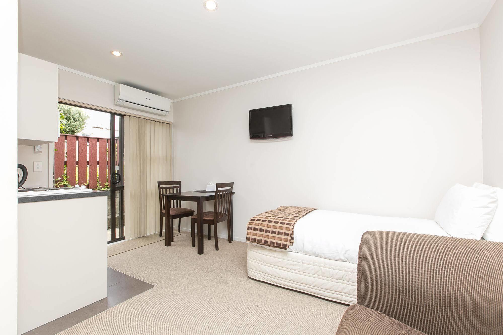 Parkview Motor Inn Pukekohe Екстер'єр фото