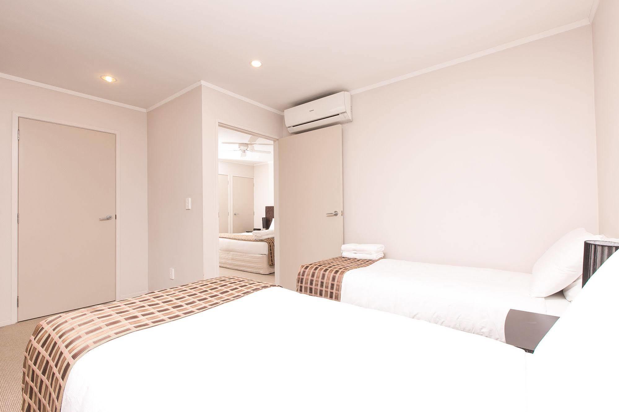Parkview Motor Inn Pukekohe Екстер'єр фото