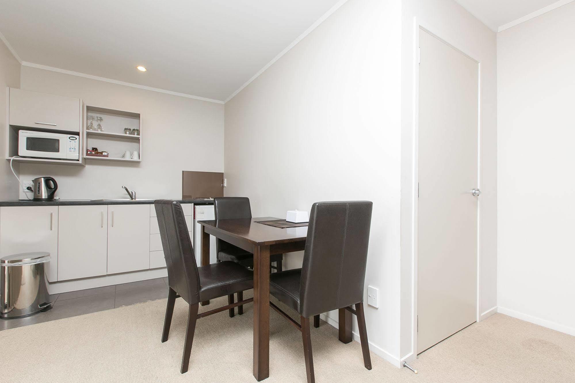 Parkview Motor Inn Pukekohe Екстер'єр фото